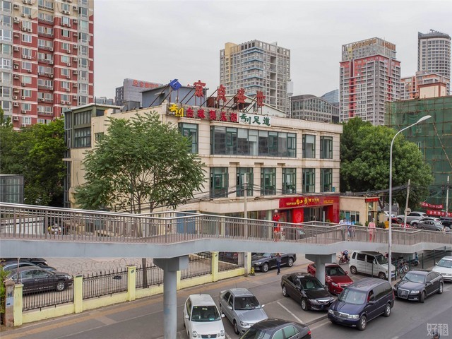 天津平衡重式全电动堆高车